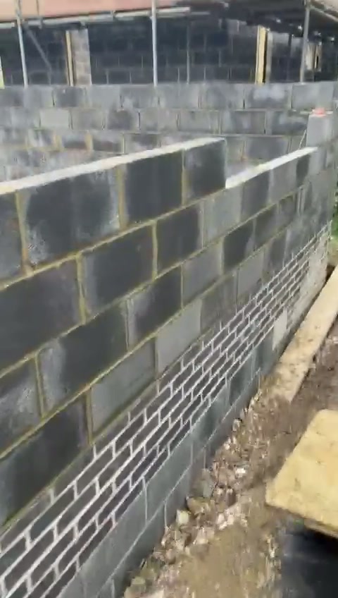Video of blockwork and brickwork for an extension